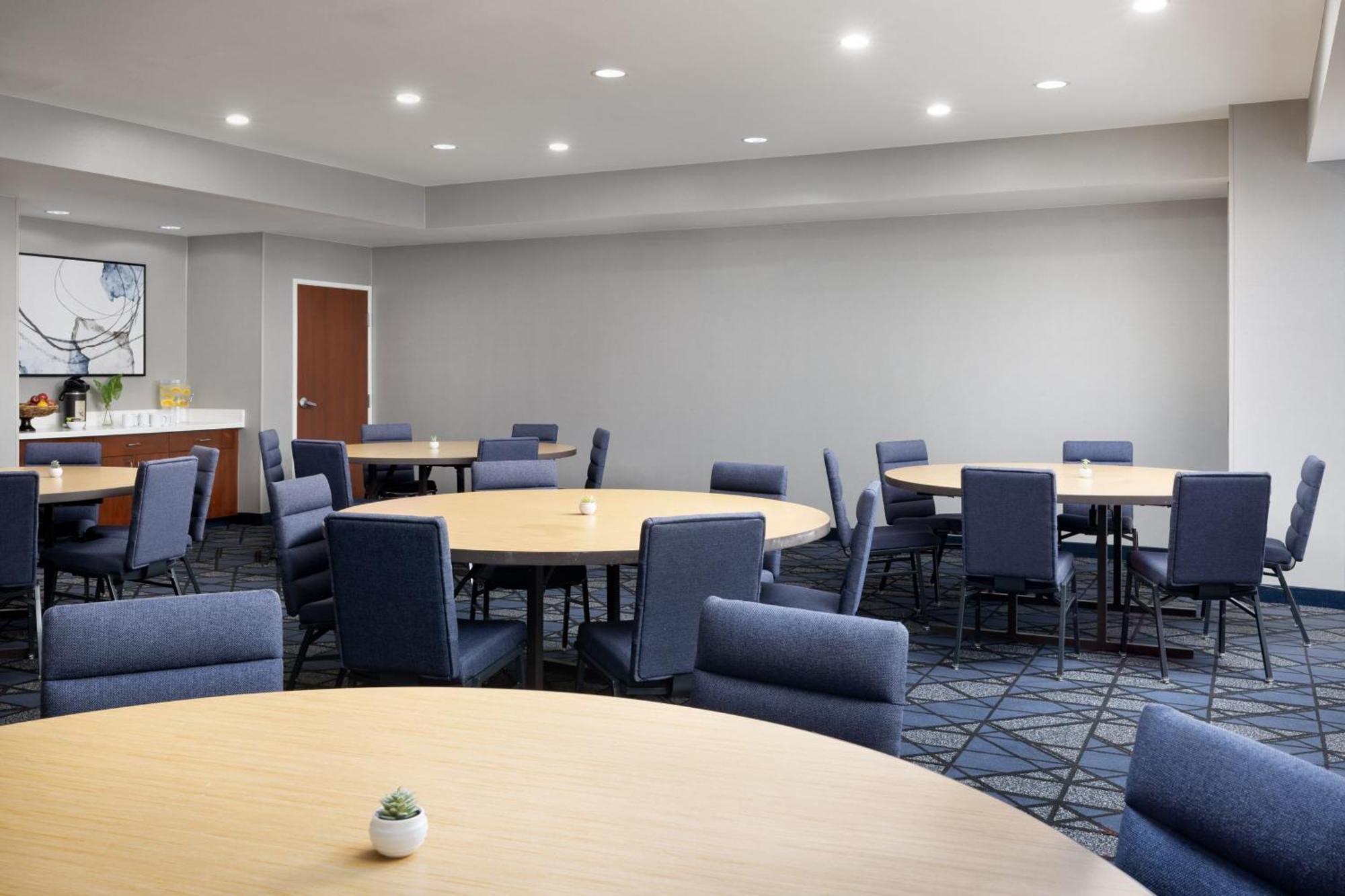 Courtyard By Marriott Las Vegas Stadium Area المظهر الخارجي الصورة