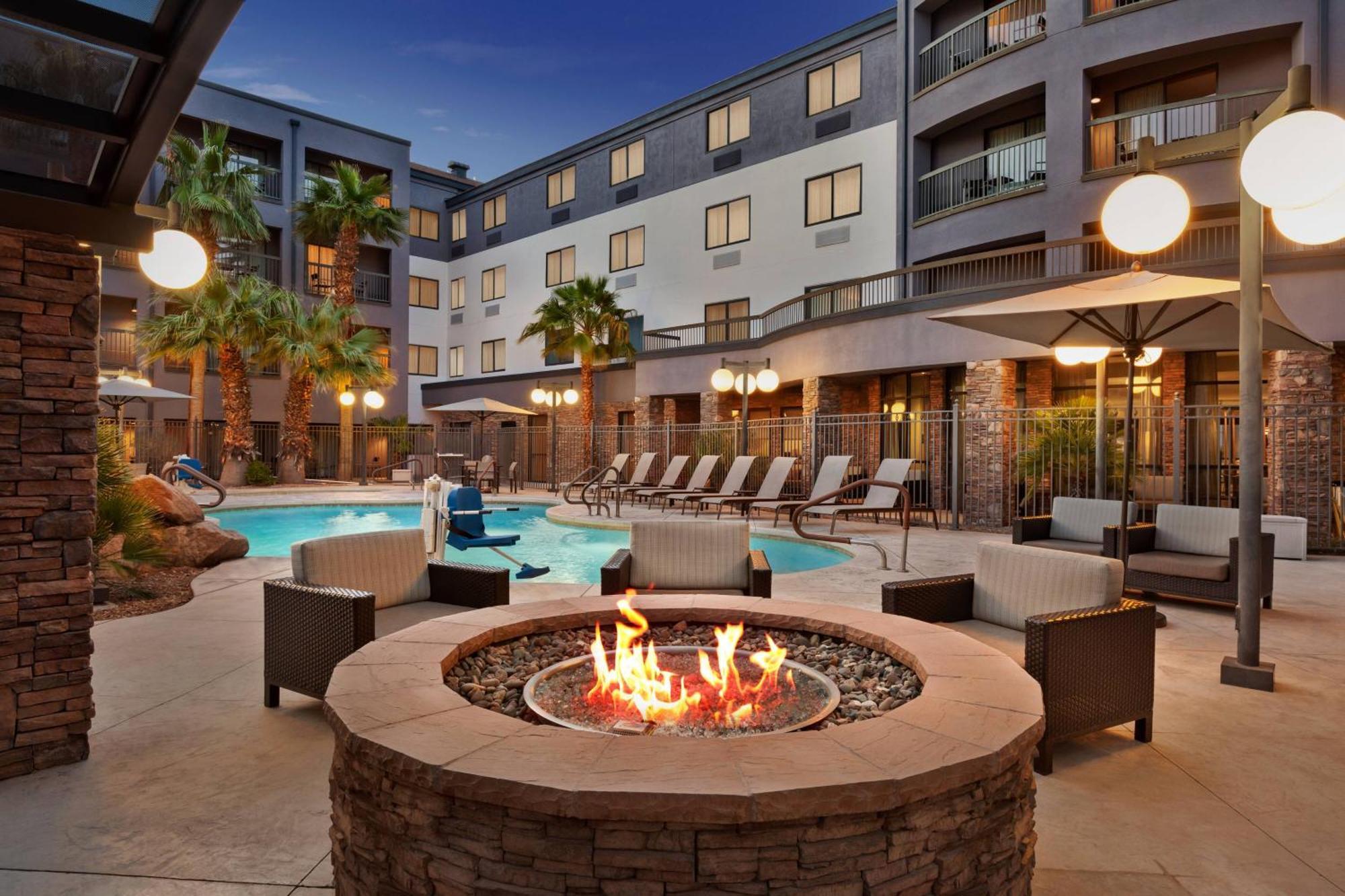 Courtyard By Marriott Las Vegas Stadium Area المظهر الخارجي الصورة