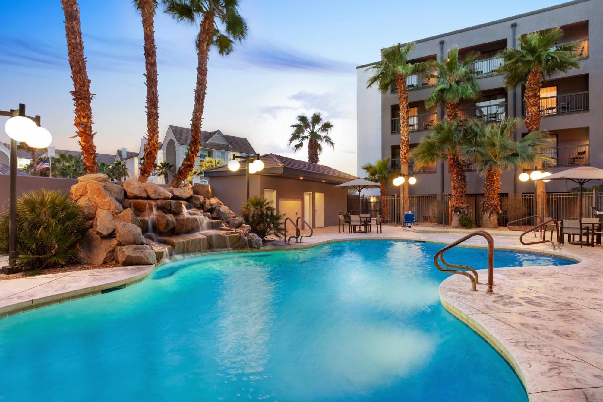 Courtyard By Marriott Las Vegas Stadium Area المظهر الخارجي الصورة