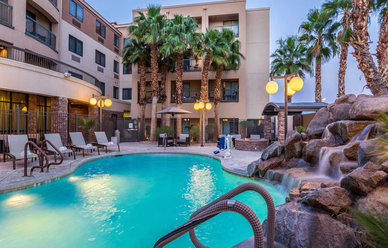 Courtyard By Marriott Las Vegas Stadium Area المظهر الخارجي الصورة